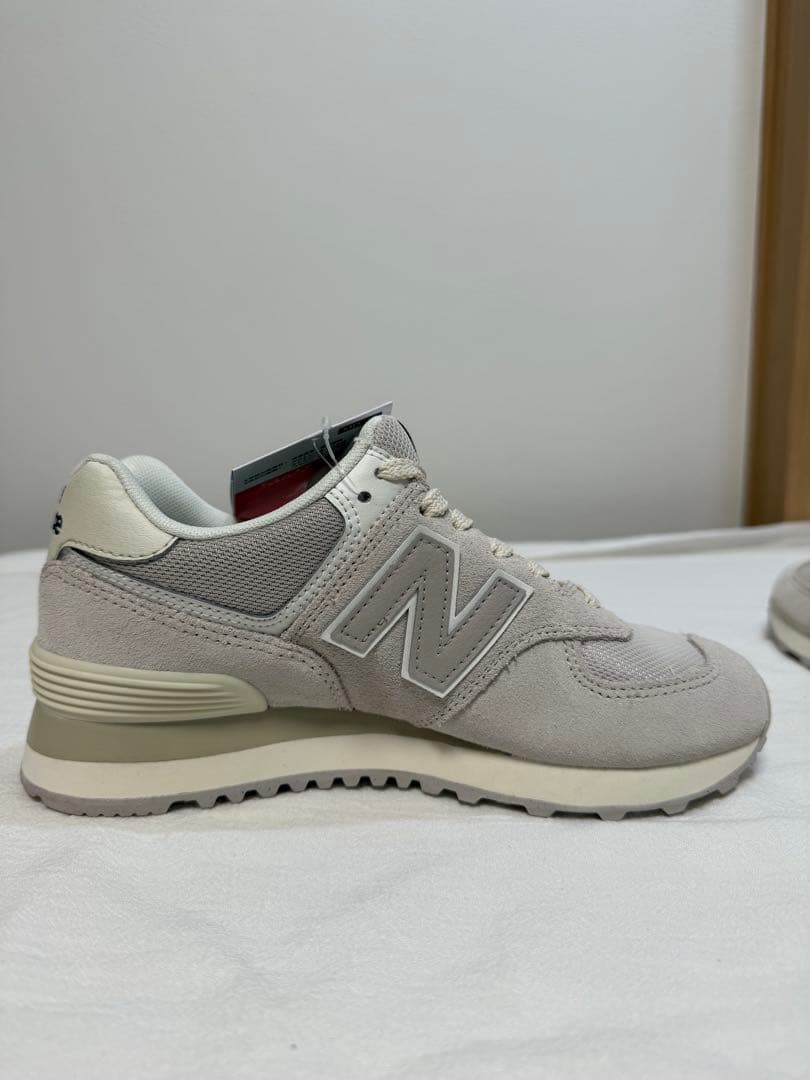 ニューバランス 2025年モデル スニーカー 574 ライトグレー 22cm
