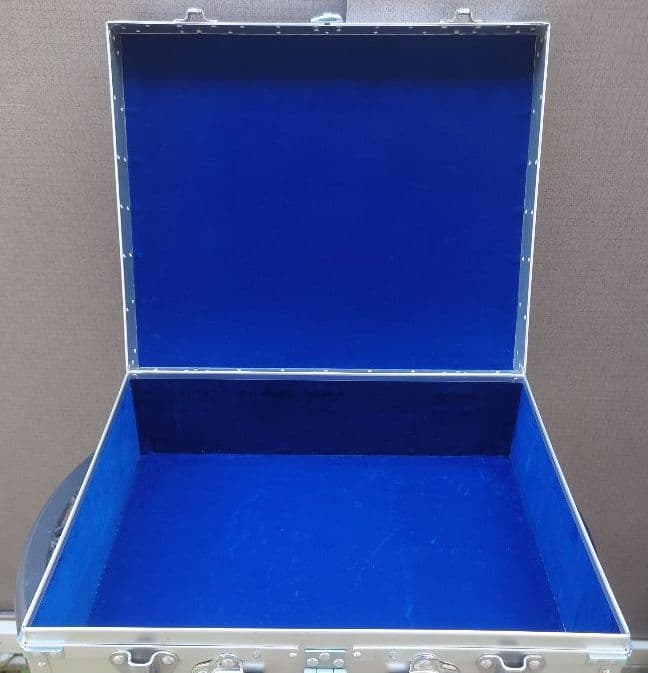 搬送箱 トランク アルミケース 向田工業所謹製 搬送トランク アルミトランク②