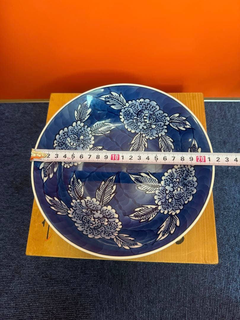 2022 源右衛門　染錦牡丹文　中皿　未使用