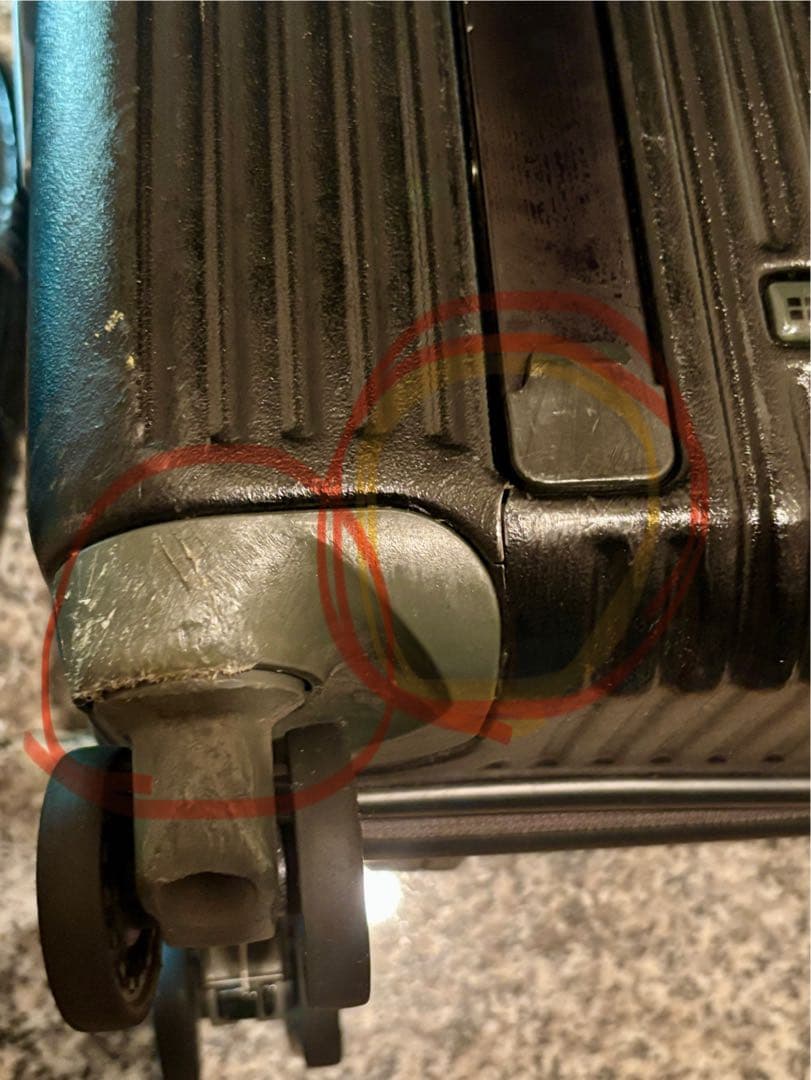 【GW直前SALE】イノベーター機内持込サイズ4輪キャリーケース黒　TSAロック