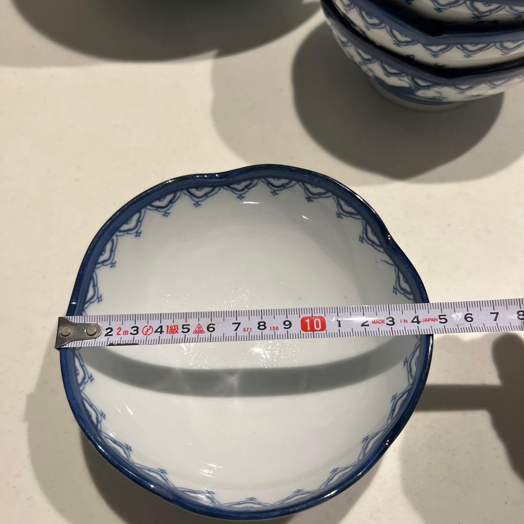 白と青の食器セット