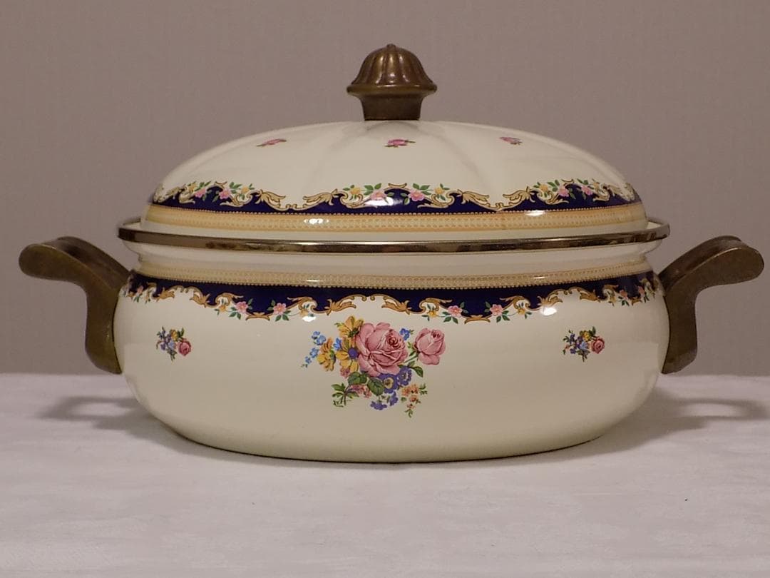 ASTA WEST GERMANY 1970年代のホーロー両手鍋　ほぼ新品