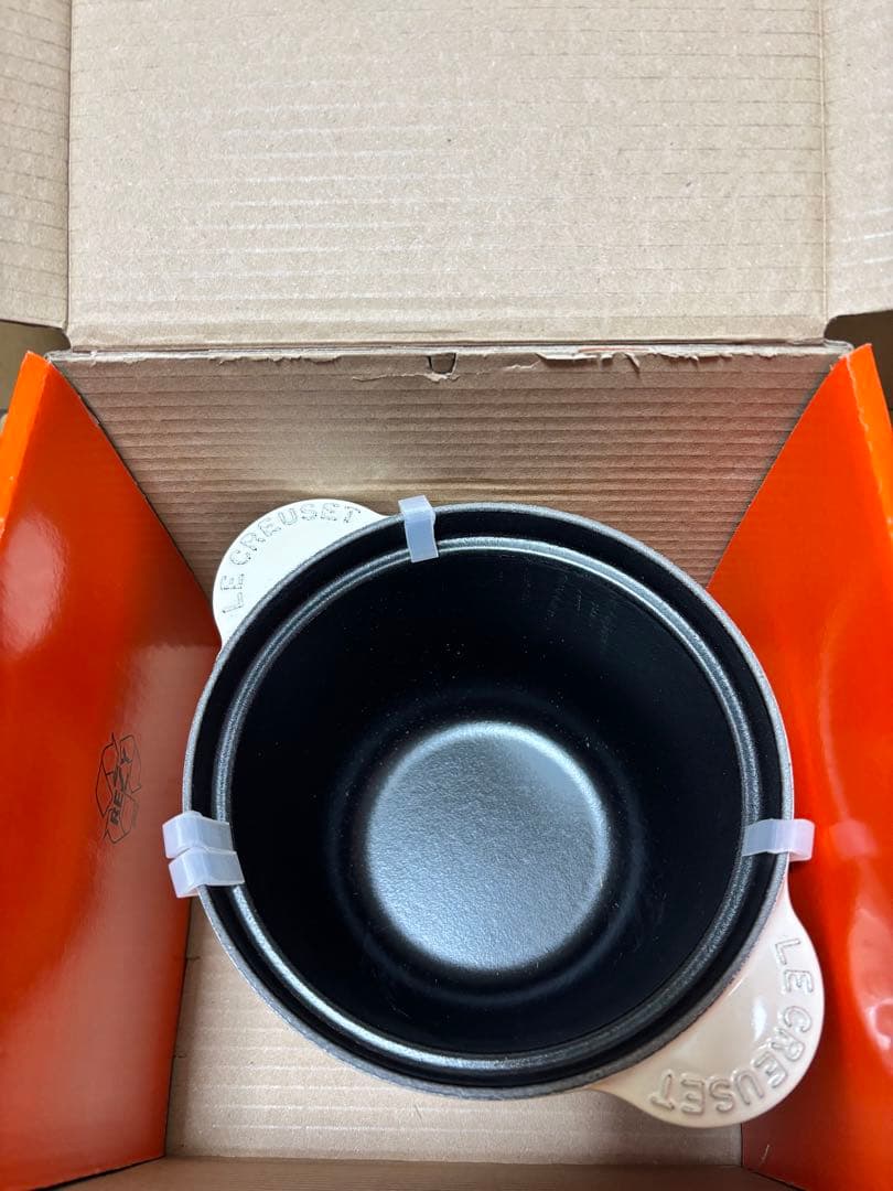 ルクルーゼ　ココット・エブリィ 18 デューン 新品未使用品