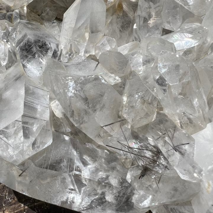 ✳超激レアの極上品✨超希少✨虹、ルチルイン 水晶クラスター 天然石 原石 置物