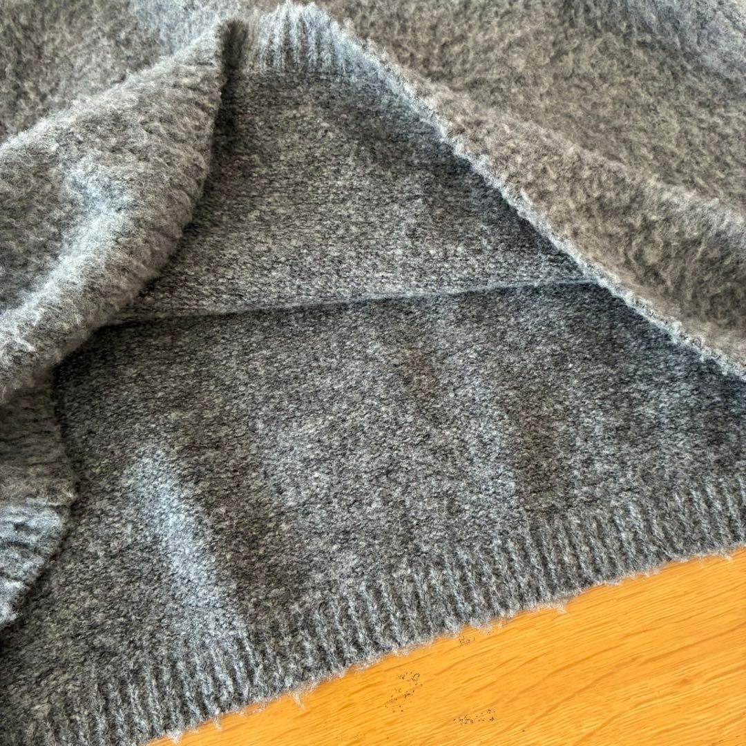 VlasBlommeオフショルダー七分袖グレーリネンウール混ニット