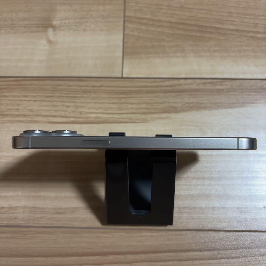 バッテリー100% iPhone15 Pro Max 256GB ナチュラル