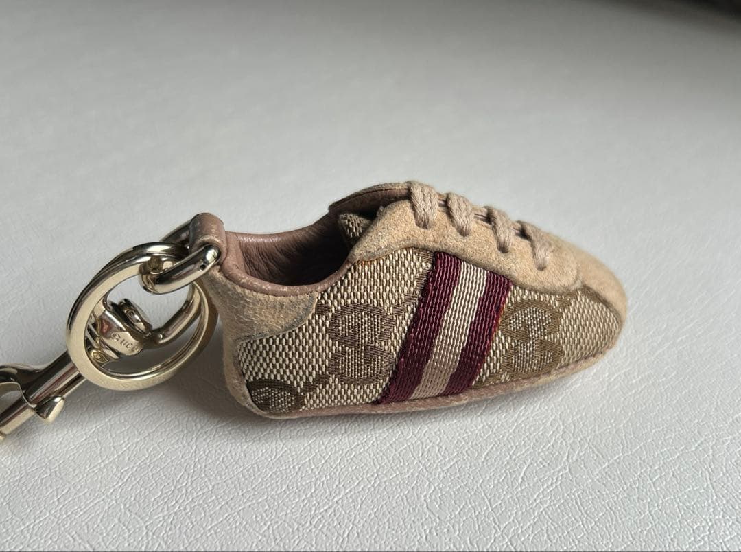 【506】 GUCCI グッチ　キャンバススニーカー　キーリング