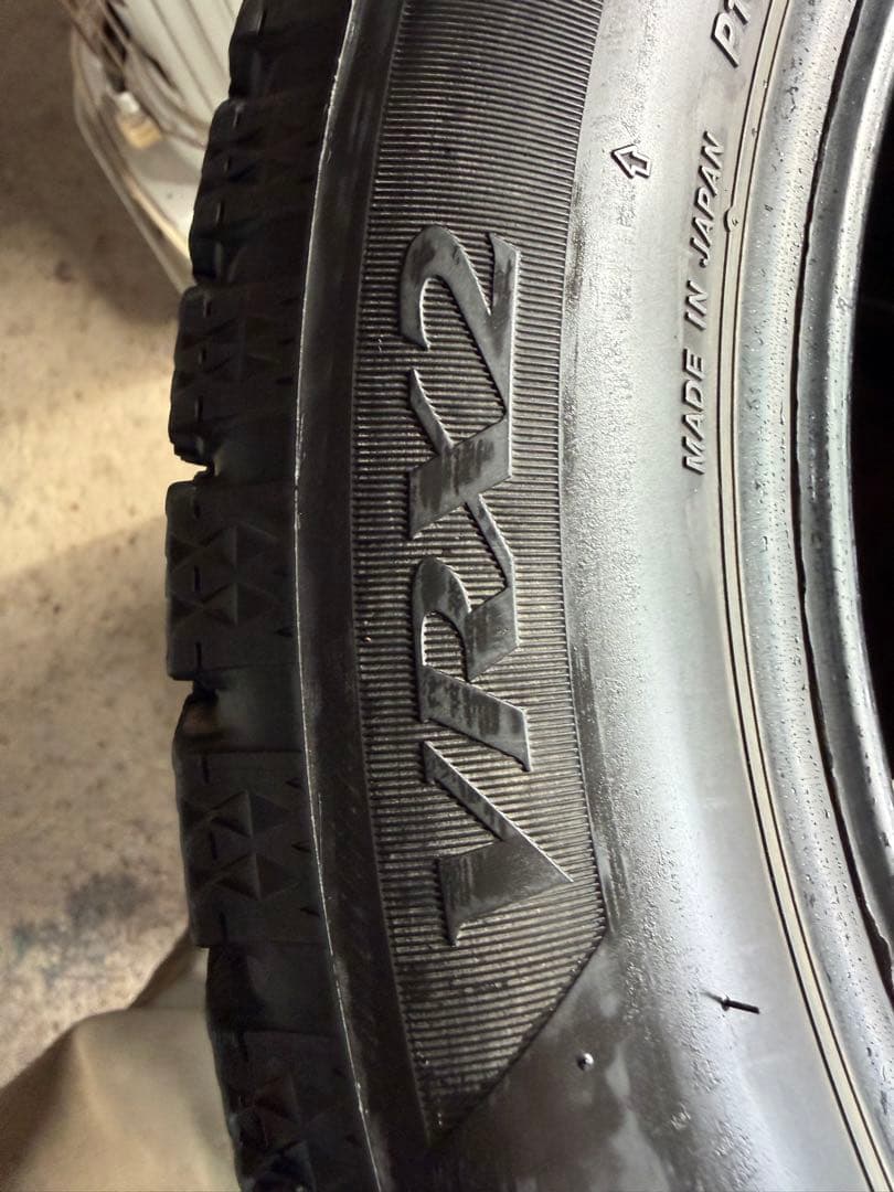 送料無料。ブリヂストンVRX2 165/55R15スタッドレス4本セット