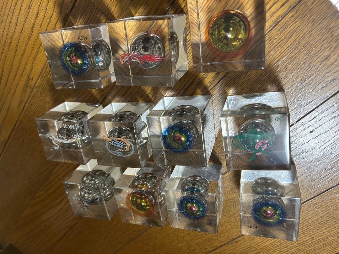 アートテン 波動オブジェ 透明キューブ 球体入り 11個セット