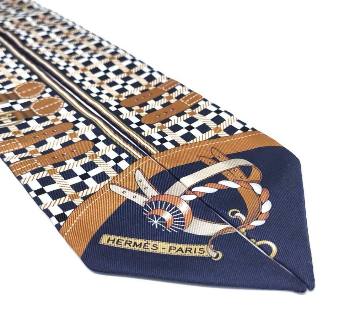 HERMES ★ 馬車の変遷　ツイリー　ネイビー