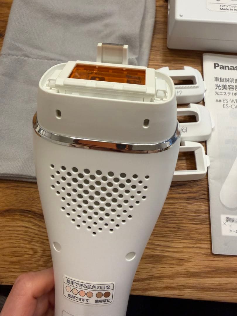 Panasonic 光美顔器 脱毛器　ES-WP81 ES-CWP81