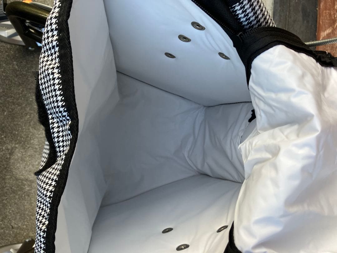 三輪歩行車　トライウォーカー　カゴ無しTR-62BK