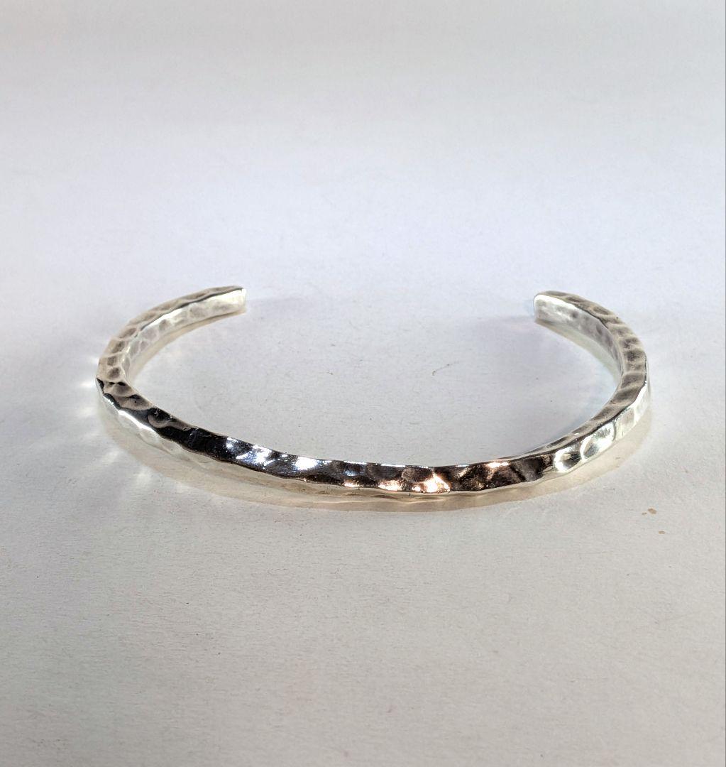 Atease ねじれタタキバングル　シルバー925