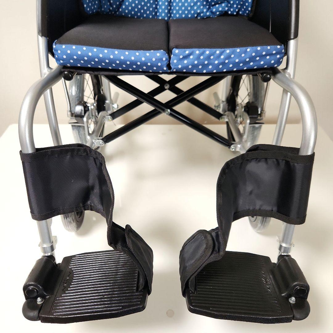 日進医療器　介助用　超軽量　ULTRA　ノーパンクタイヤ　車椅子　NAH-U1