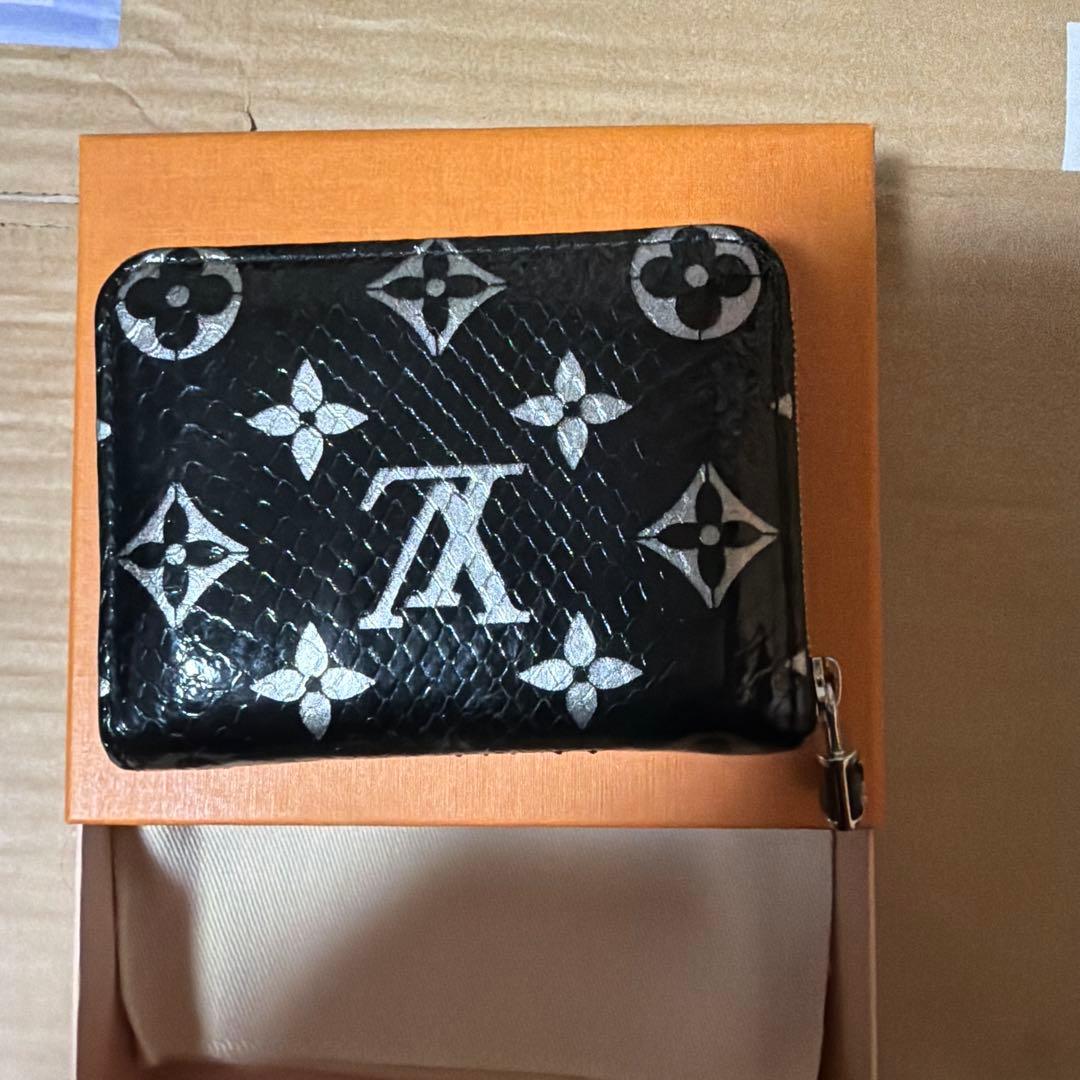 ルイヴィトン モノグラム エキゾチック パイソン・ パース N97059