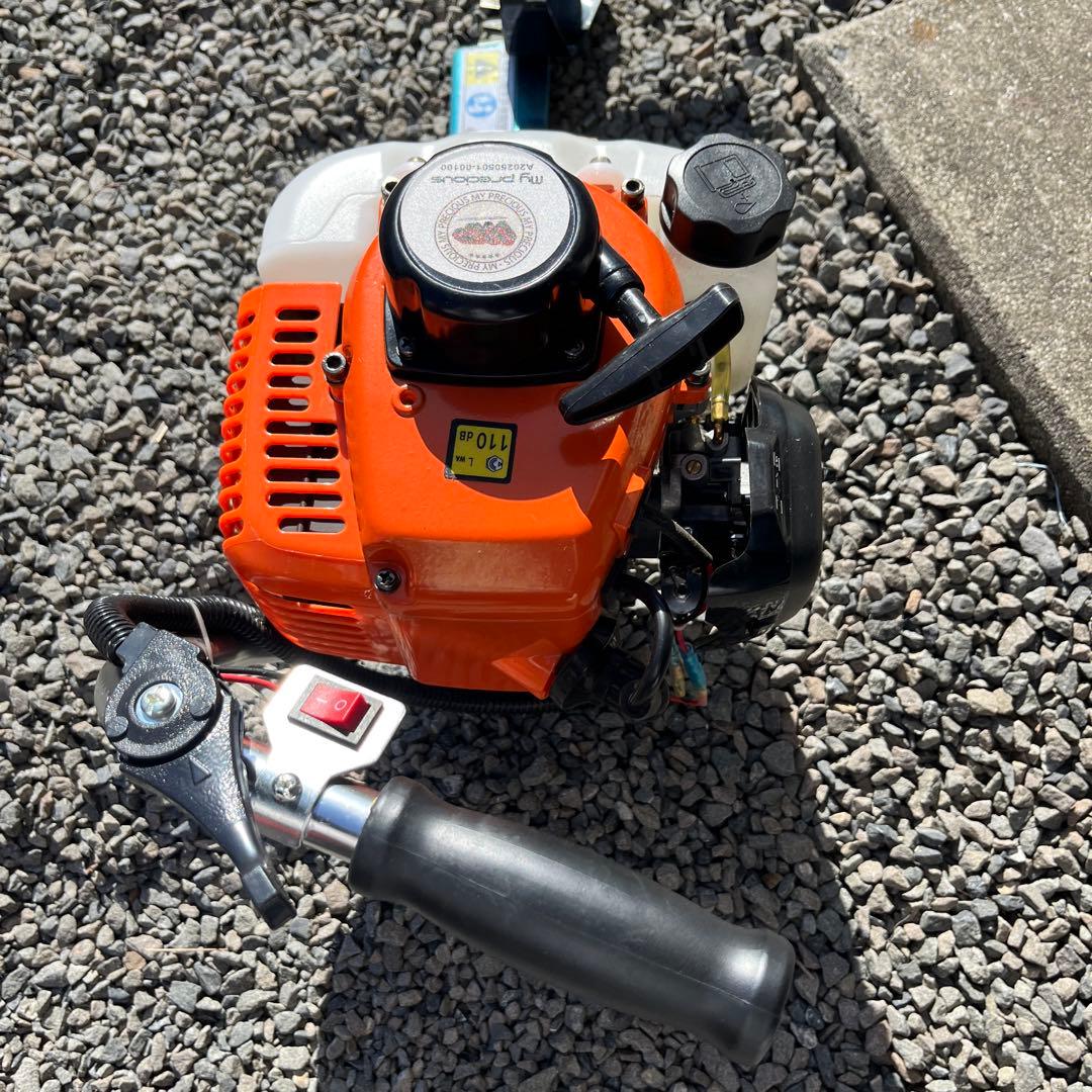 エンジン式草刈り機 青 鋸刃付き