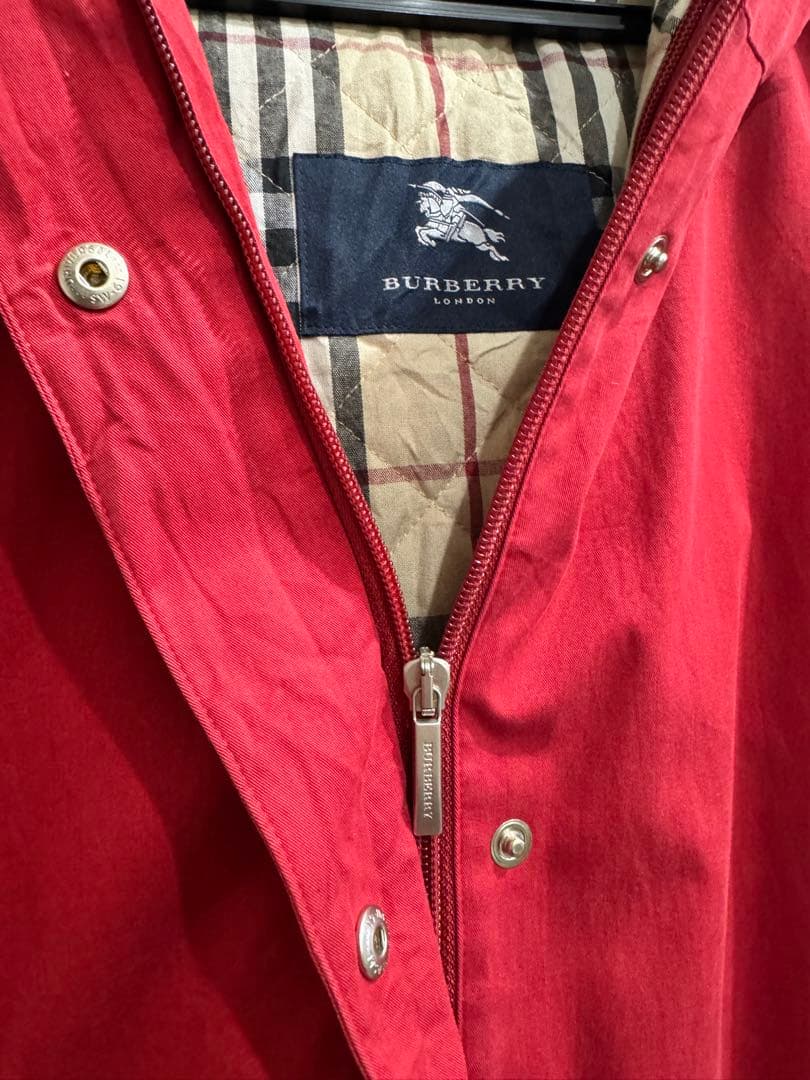 【Burberry London】ライナー付フーデッドコート レッド