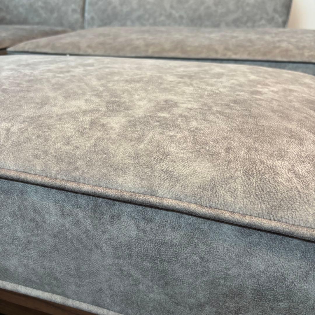 カウチソファ　グレー　4人以上　L型ソファー　東京インテリア　高級　上品　ベッド