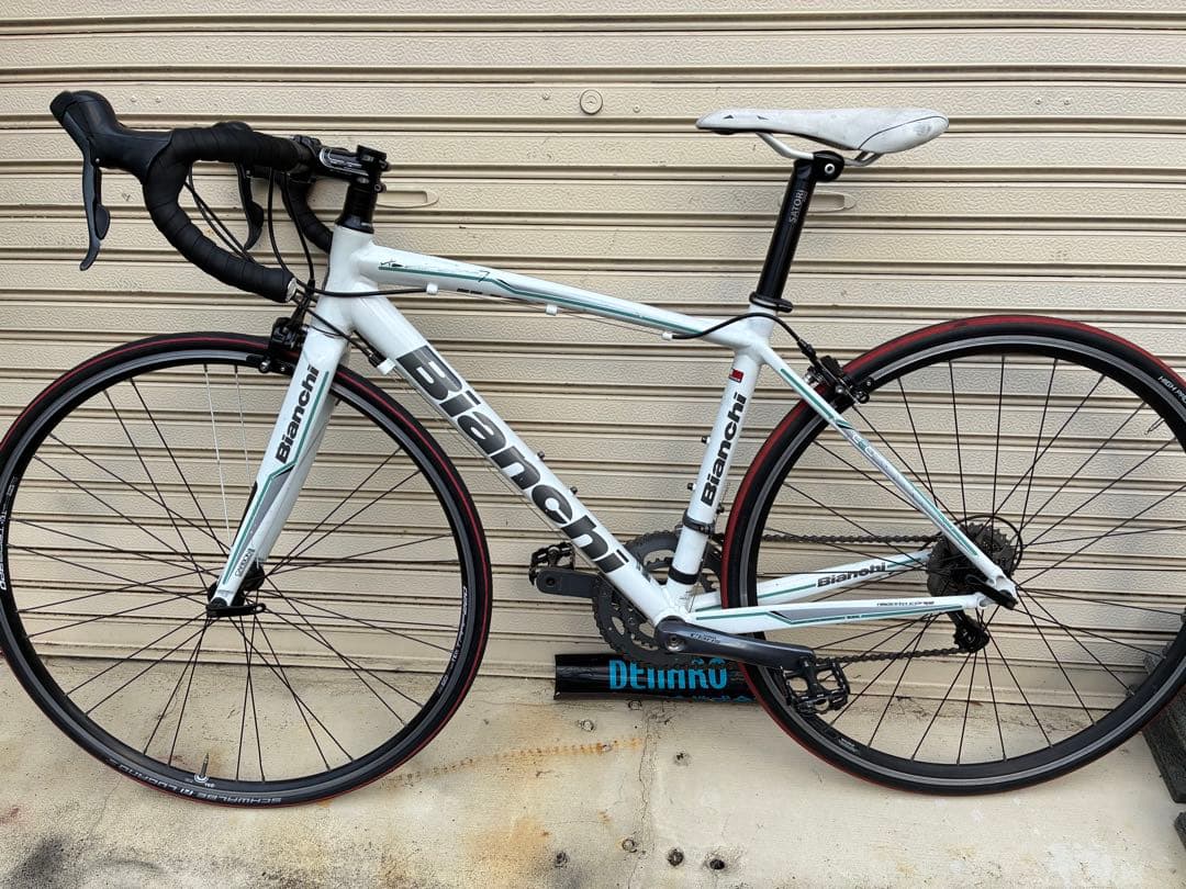 【整備済】ロードバイクBianchi VIA NIRONE7 AL CLARIS