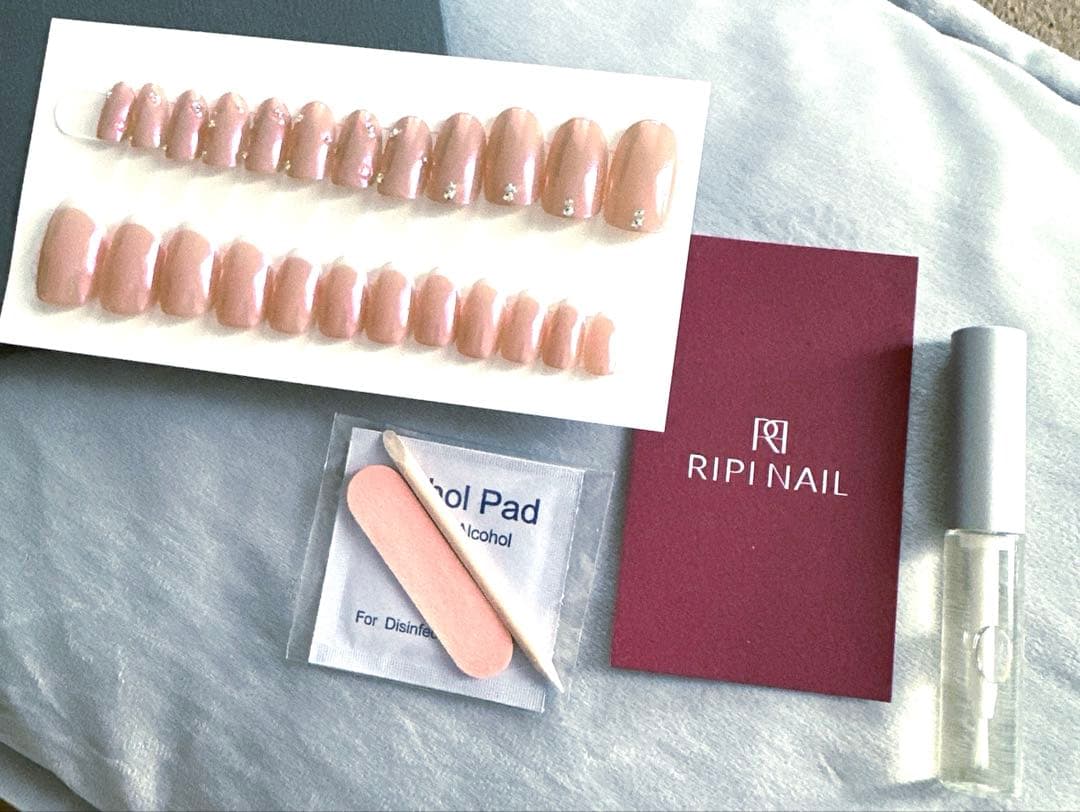 新品　ripinail リピネイル　フレンチ✖️ビジュー