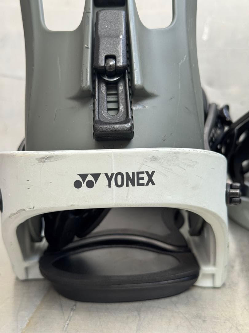 YONEX SPINE BACK M-Lサイズ スノーボードビンディング