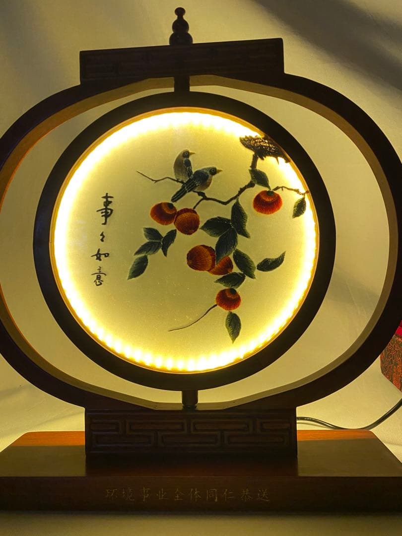 1473❣️蘇刺繍　LED ライト付き　置物