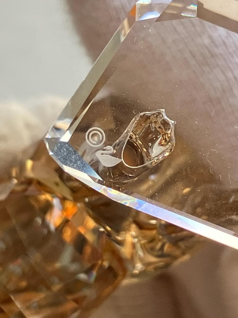 ハイイロオオカミ　スワロフスキー　置物　オブジェ　オオカミ