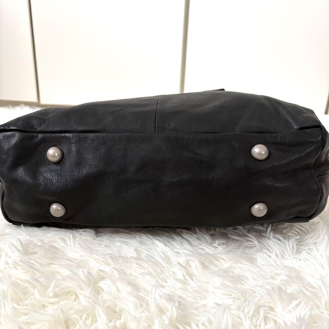 新品タグ付き☆kawa-kawa☆カワカワ　25bis レザー　ビッグファスナー