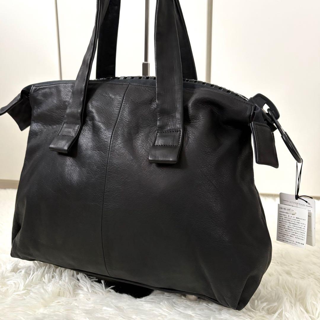 新品タグ付き☆kawa-kawa☆カワカワ　25bis レザー　ビッグファスナー