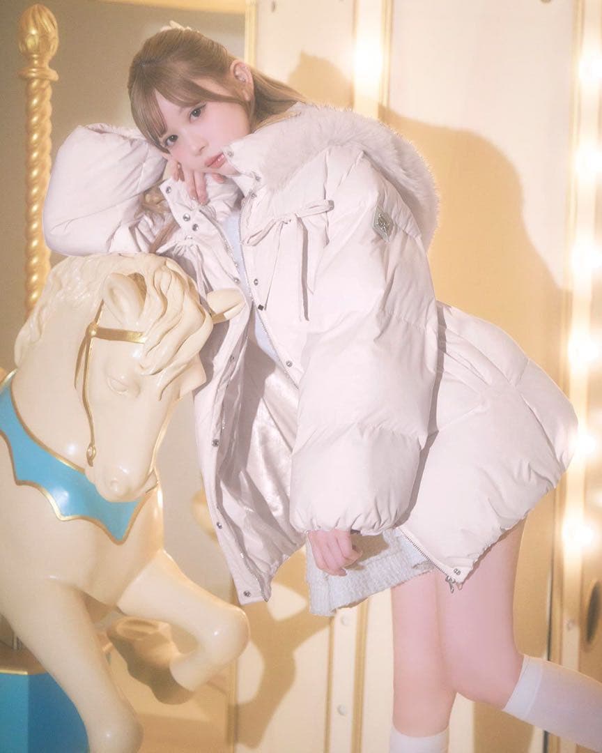 ミシェルマカロン　ファーフードリボンダウンコート　ピンク　フリーサイズ