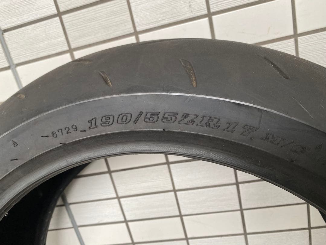 向井様　DUNLOP Roadsport2 タイヤ 190/55ZR17 中古八