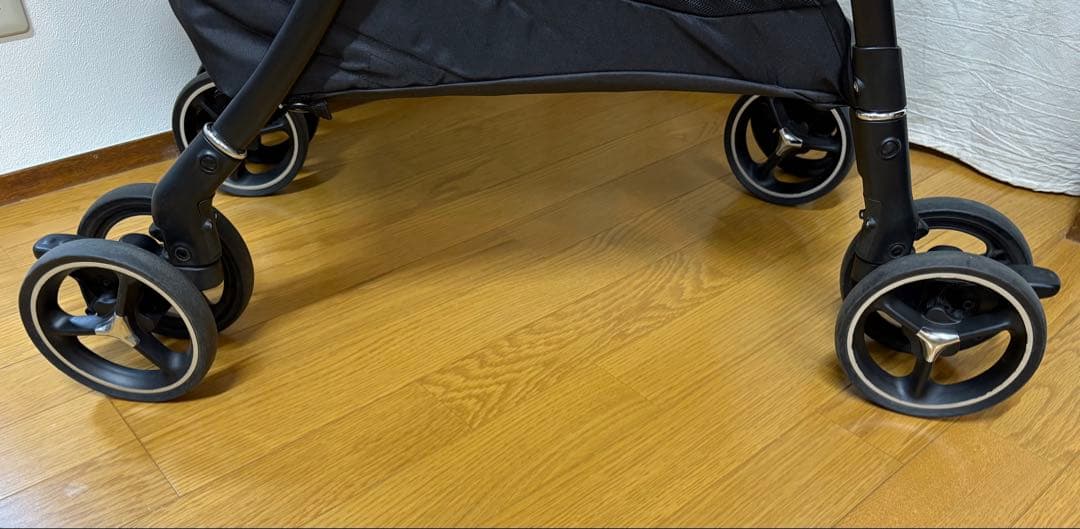 アップリカ ラクーナビッテクッション アカチャンホンポ限定 2021年モデル