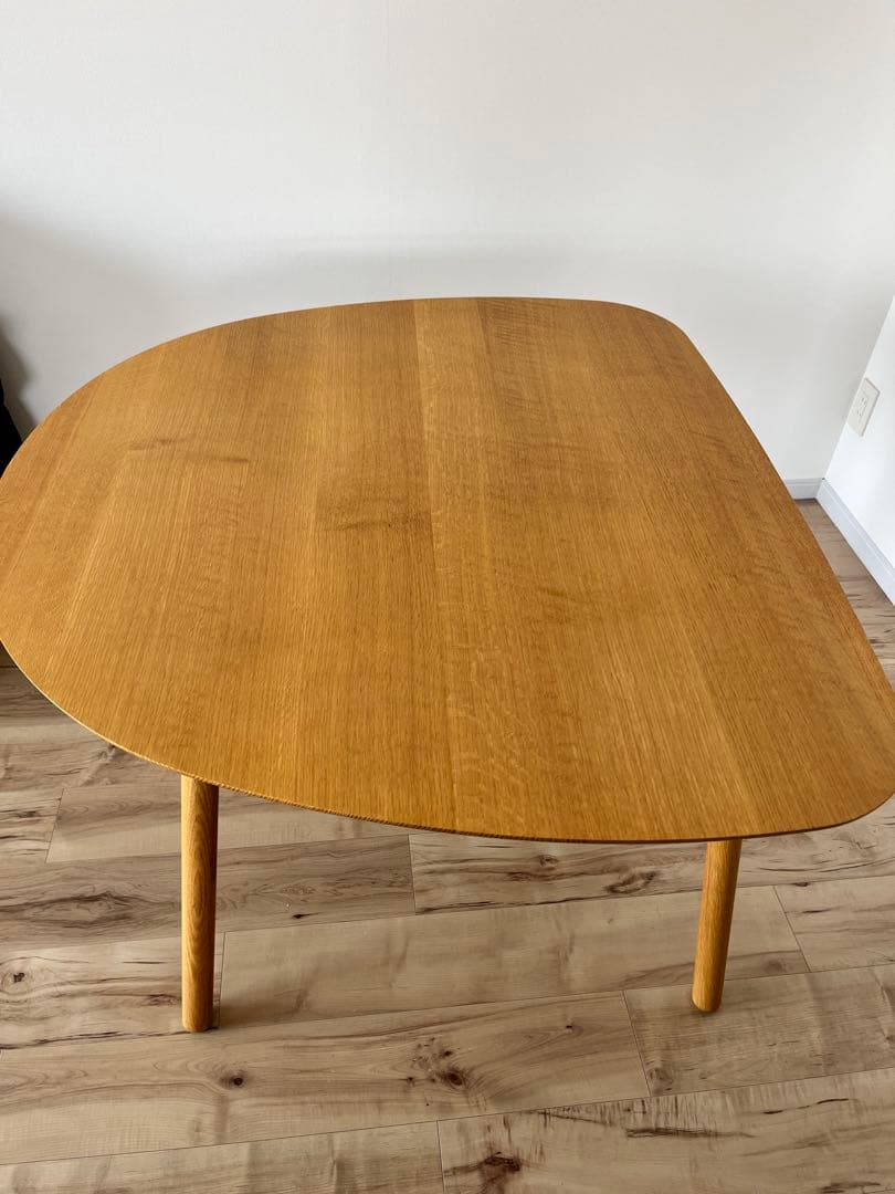 ダイニングテーブル　飛騨産業