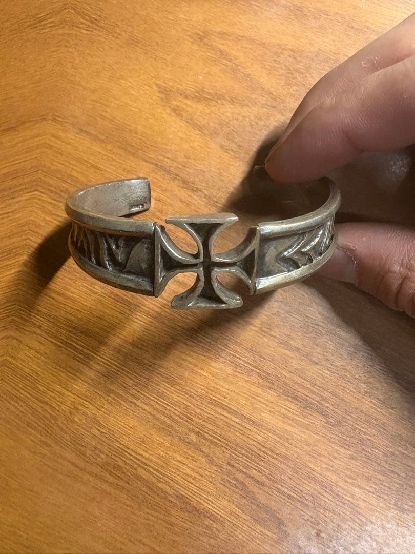 アクセサリー iron cross bangle
