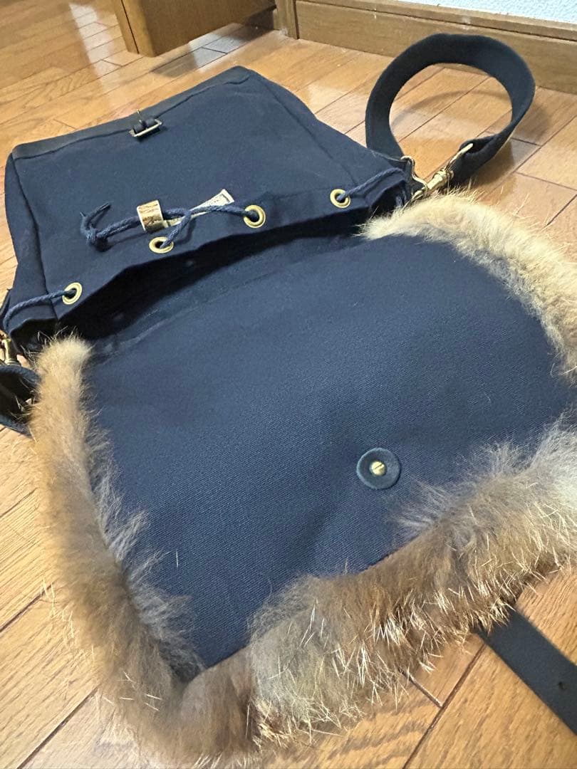 12/9-14対応不可 サイルマーシャルショルダーバッグリアルファー