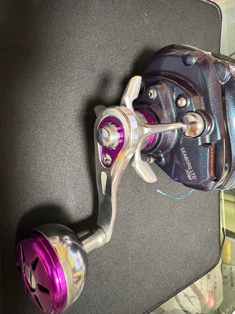 【めぇ】超美品 ダイワ シーボーグ リミティッド 300J