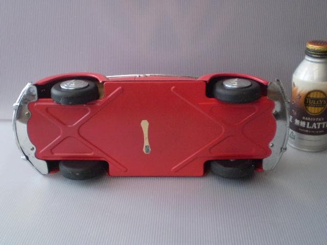 古いブリキのオルゴール ワーゲンビートル。レトロモダン。昭和。ビンテージ。