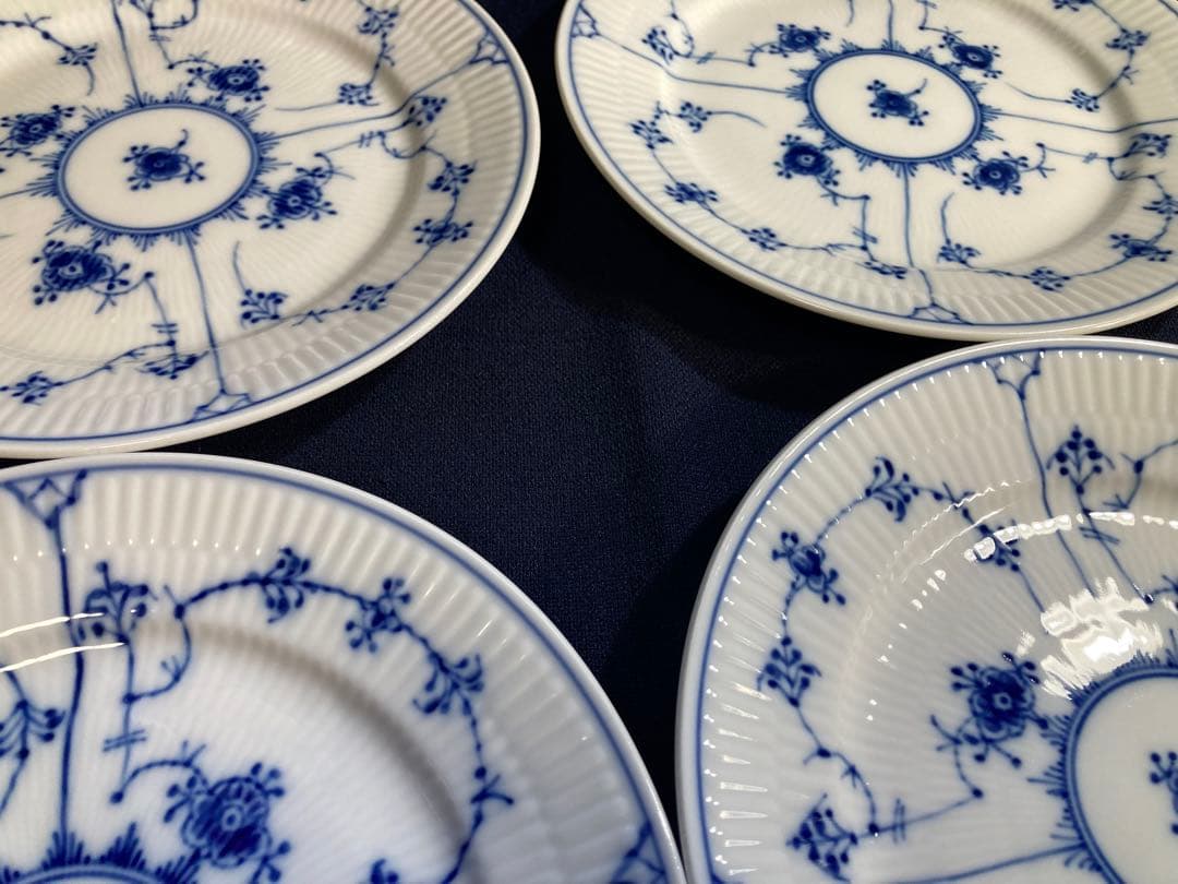 ロイヤルコペンハーゲン　ブルーフルーテッドプレインプレート　19.4㎝×４枚‼️