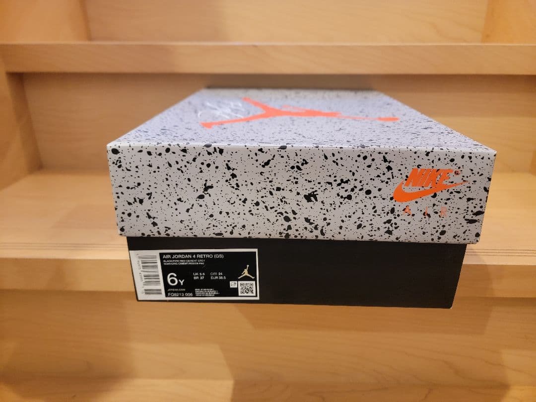 新品未使用　Air Jordan 4 BRED GS