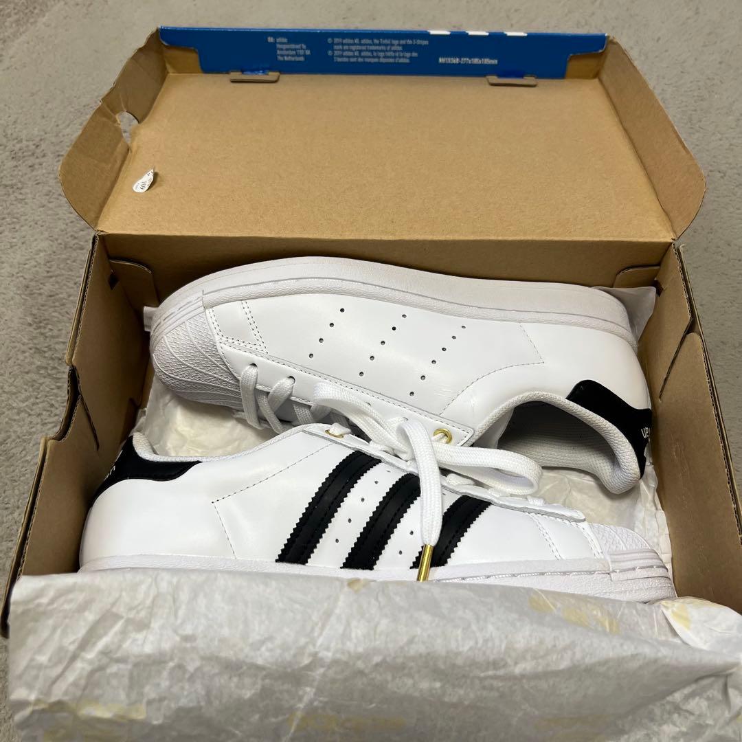 か*ん様 【未使用】adidas アディダス スーパースタン スニーカー 入手困