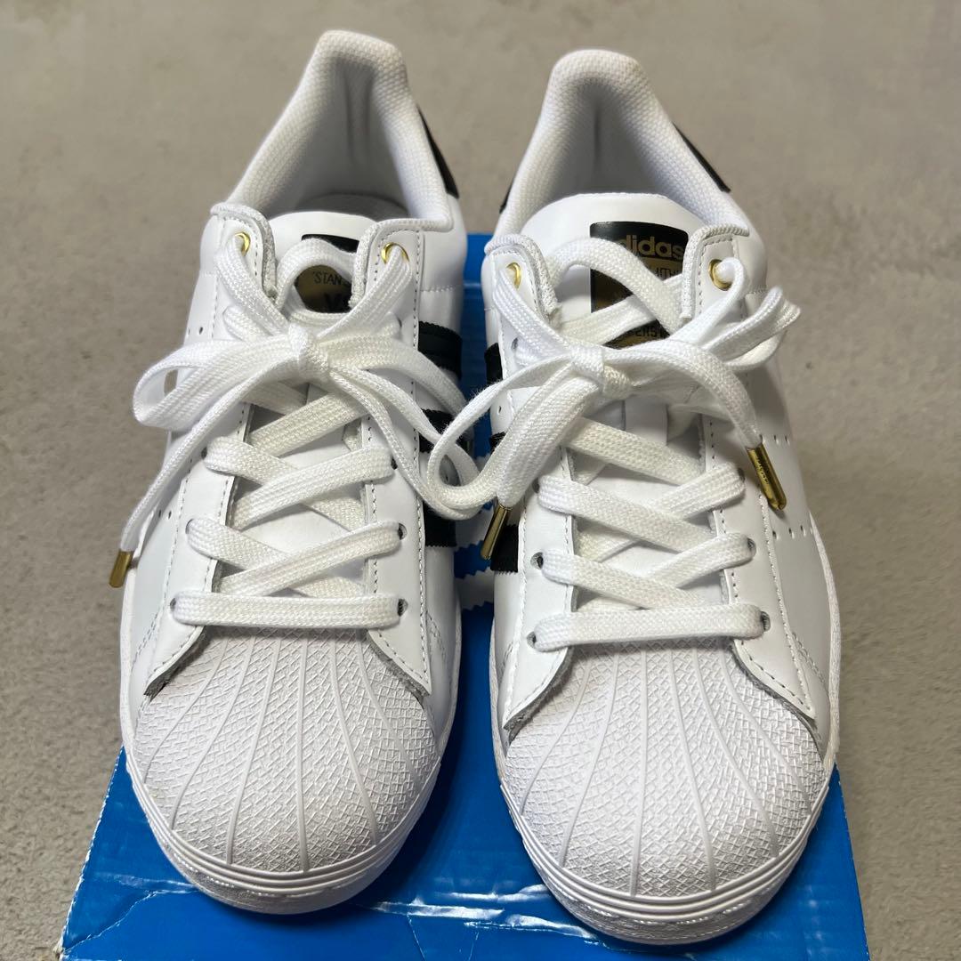 か*ん様 【未使用】adidas アディダス スーパースタン スニーカー 入手困