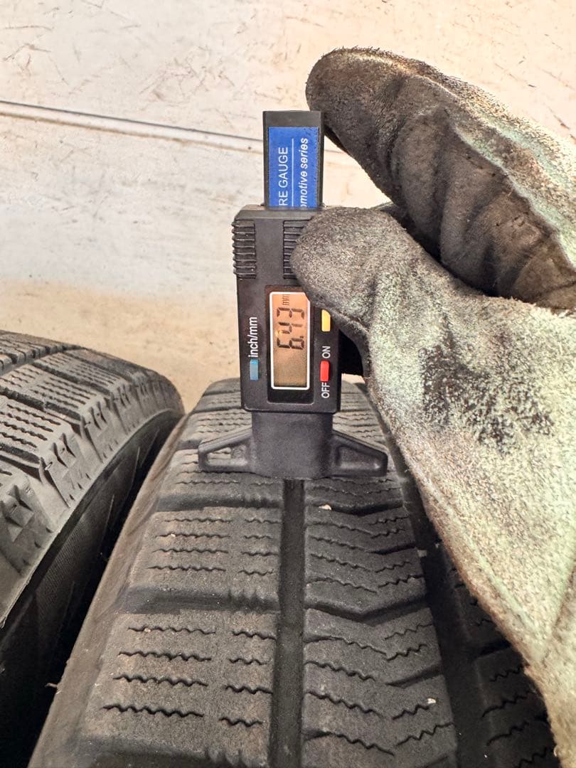 225/55r17 スタッドレス　VRX2 4本　エクストレイル　フォレスター