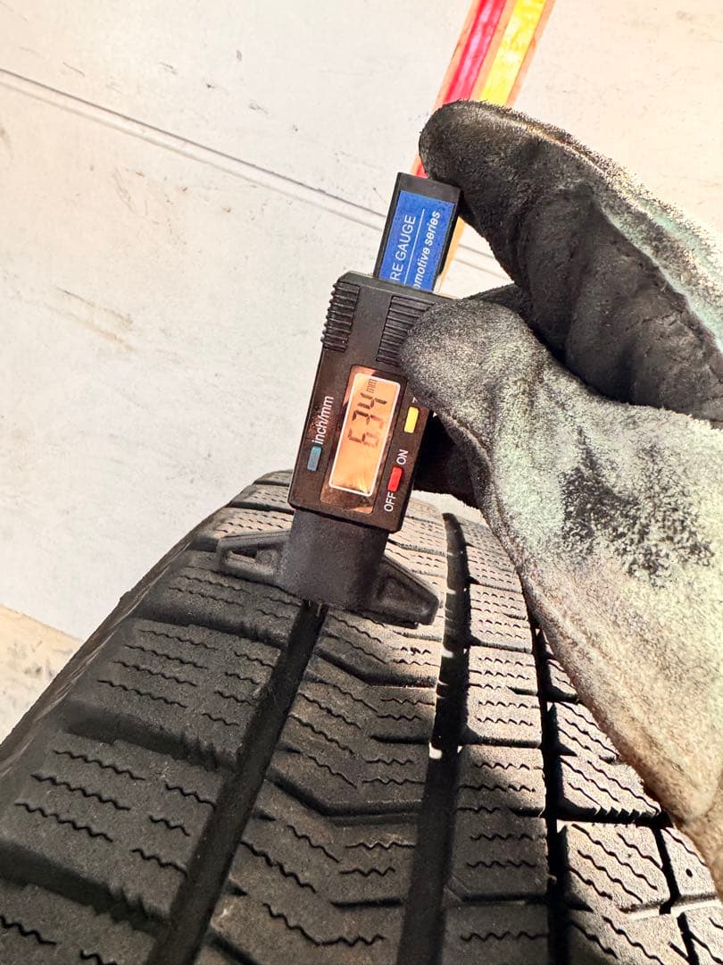 225/55r17 スタッドレス　VRX2 4本　エクストレイル　フォレスター