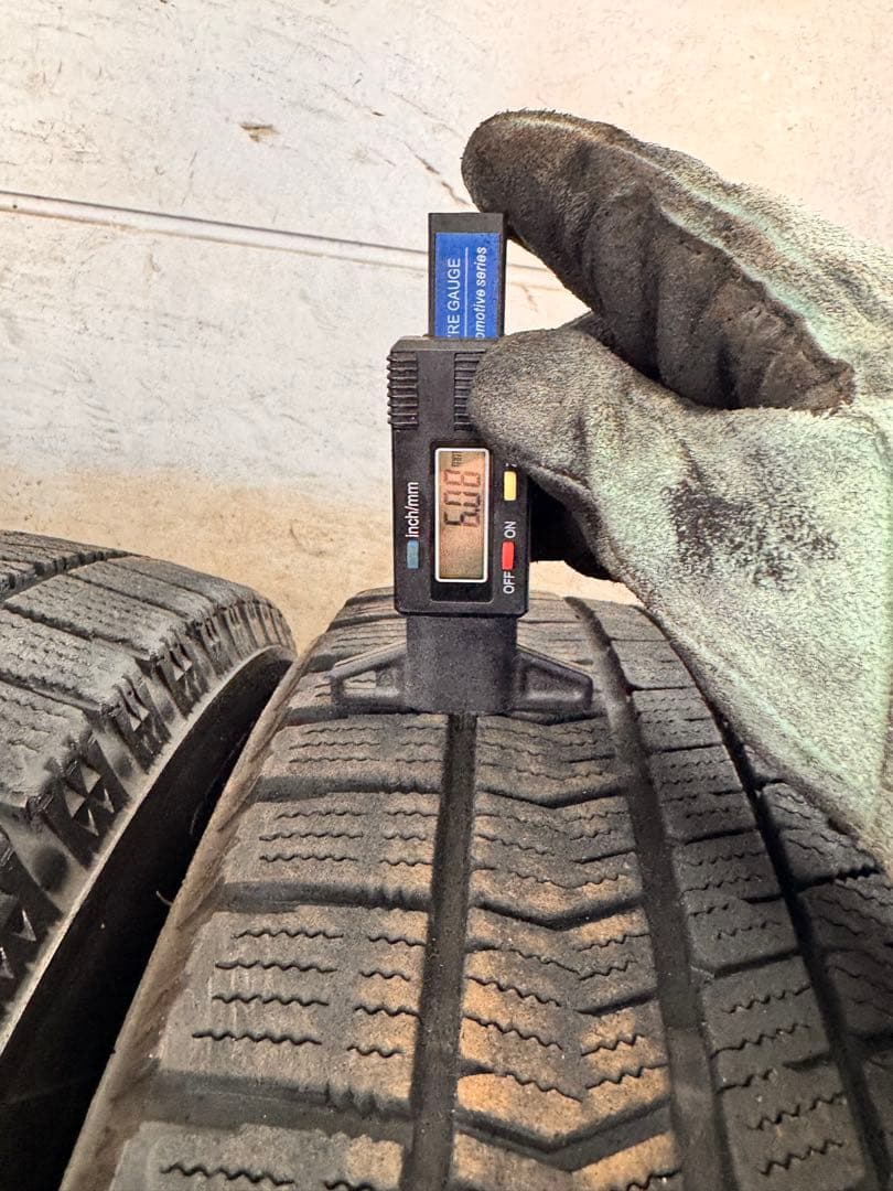 225/55r17 スタッドレス　VRX2 4本　エクストレイル　フォレスター