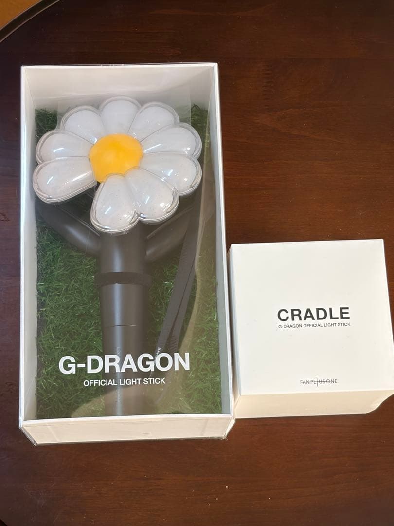 G-DRAGON OFFICIAL LIGHT STICKペンライト鉢植えセット