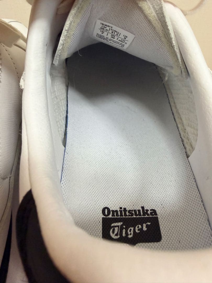 Onitsuka Tiger DELECITY ホワイトレザー厚底スニーカー