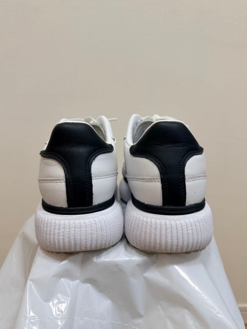 Onitsuka Tiger DELECITY ホワイトレザー厚底スニーカー