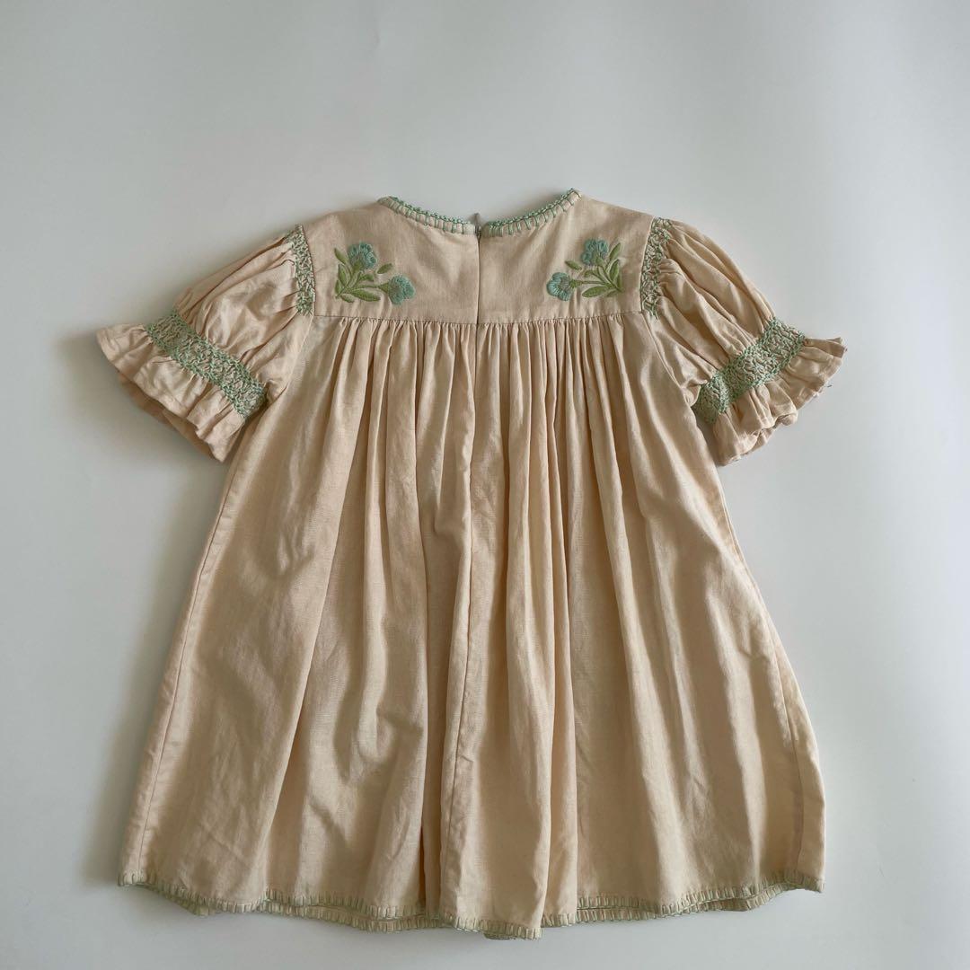 apolina doraワンピ　3-5y