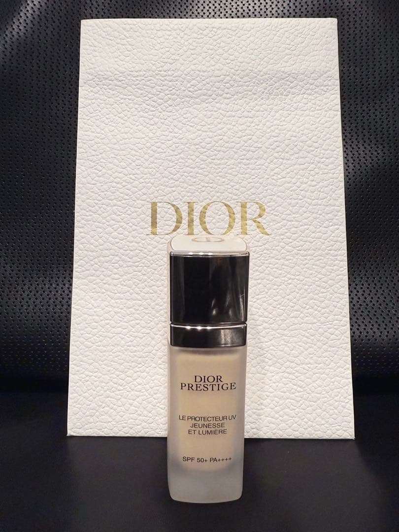 ほぼ新品　ディオール　プレステージ　ホワイトルプロテクター 00 SPF 50+