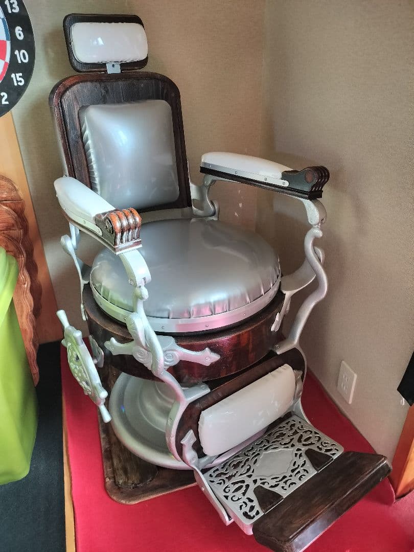 床屋椅子　大正時代　床屋　美容室　バーバーチェア